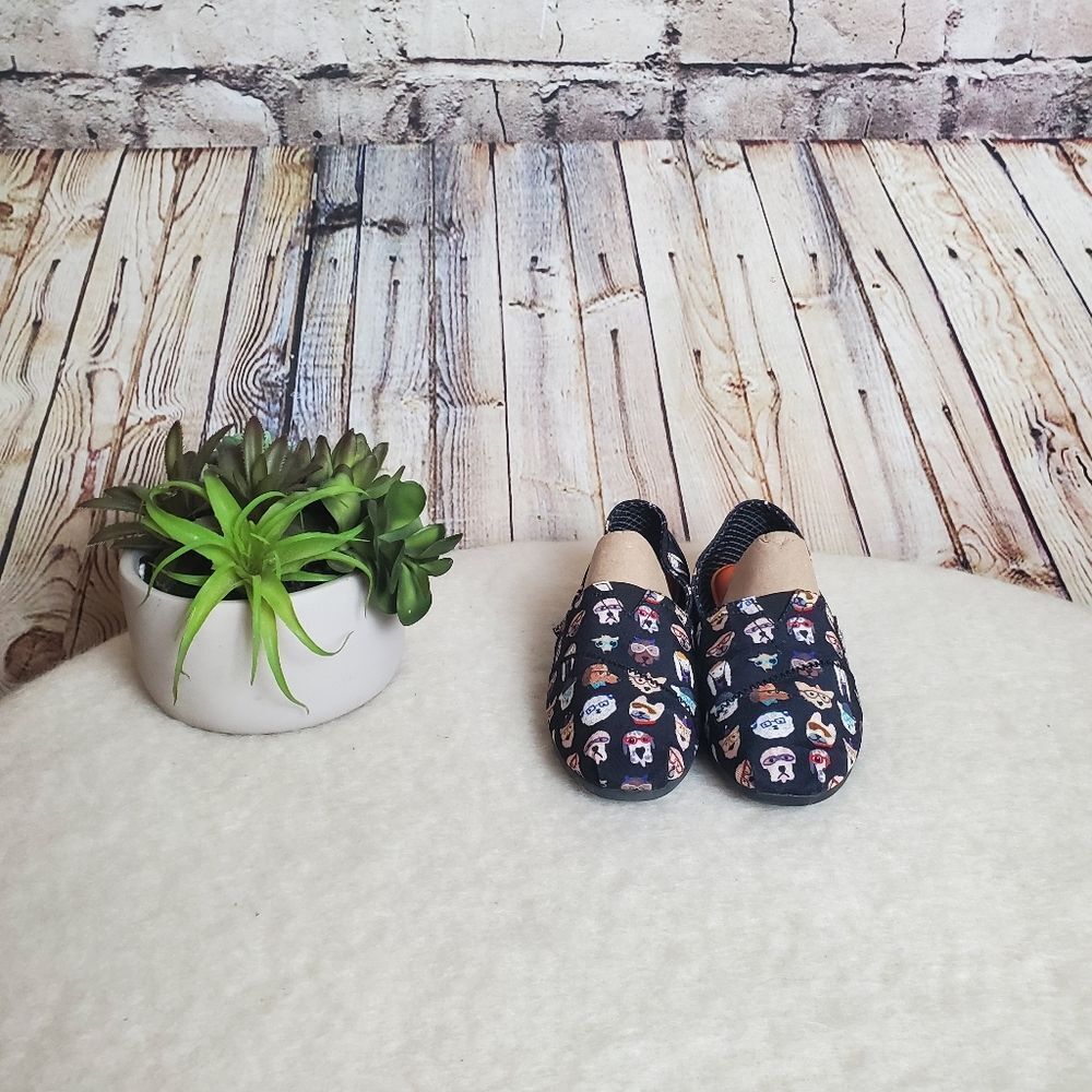 NWOT Bobs Dog Slip Ons - Picture 1 of 7
